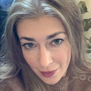 Meet your Posher, Daphne